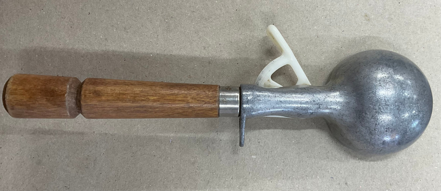 Vintage Icecream Scoop