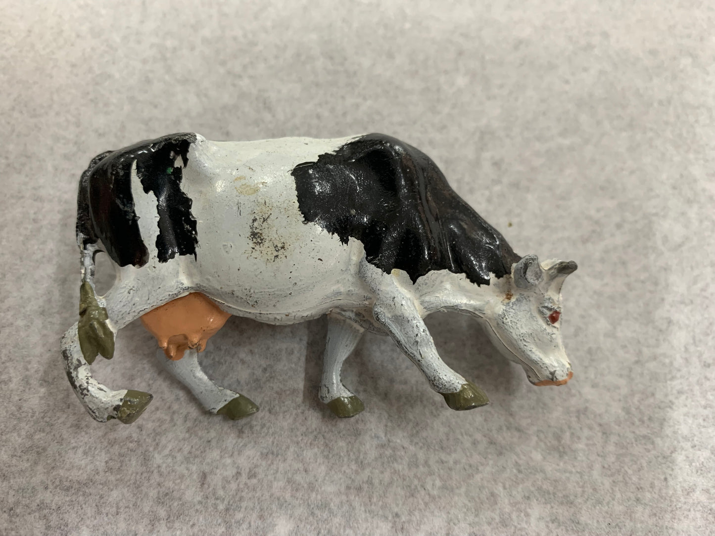Vintage lead Freesian cow miniature figurine made in England