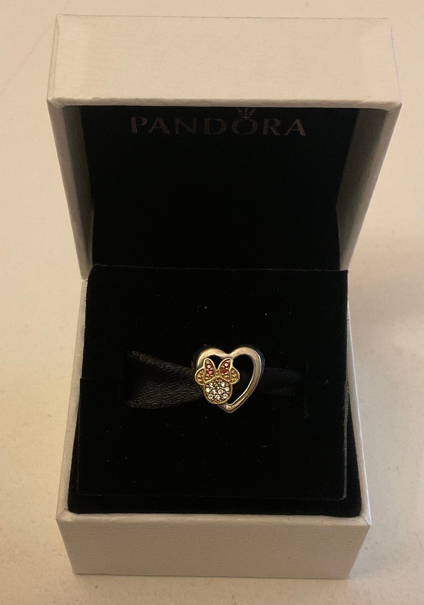 Pandora x Disney Minnie Mouse Heart Charm