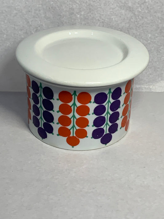 Arabia of Finland — Pomona pattern lidded jar/canister (jam pot or preserve jar), designed by Raija Uosikkinen in the 1960s