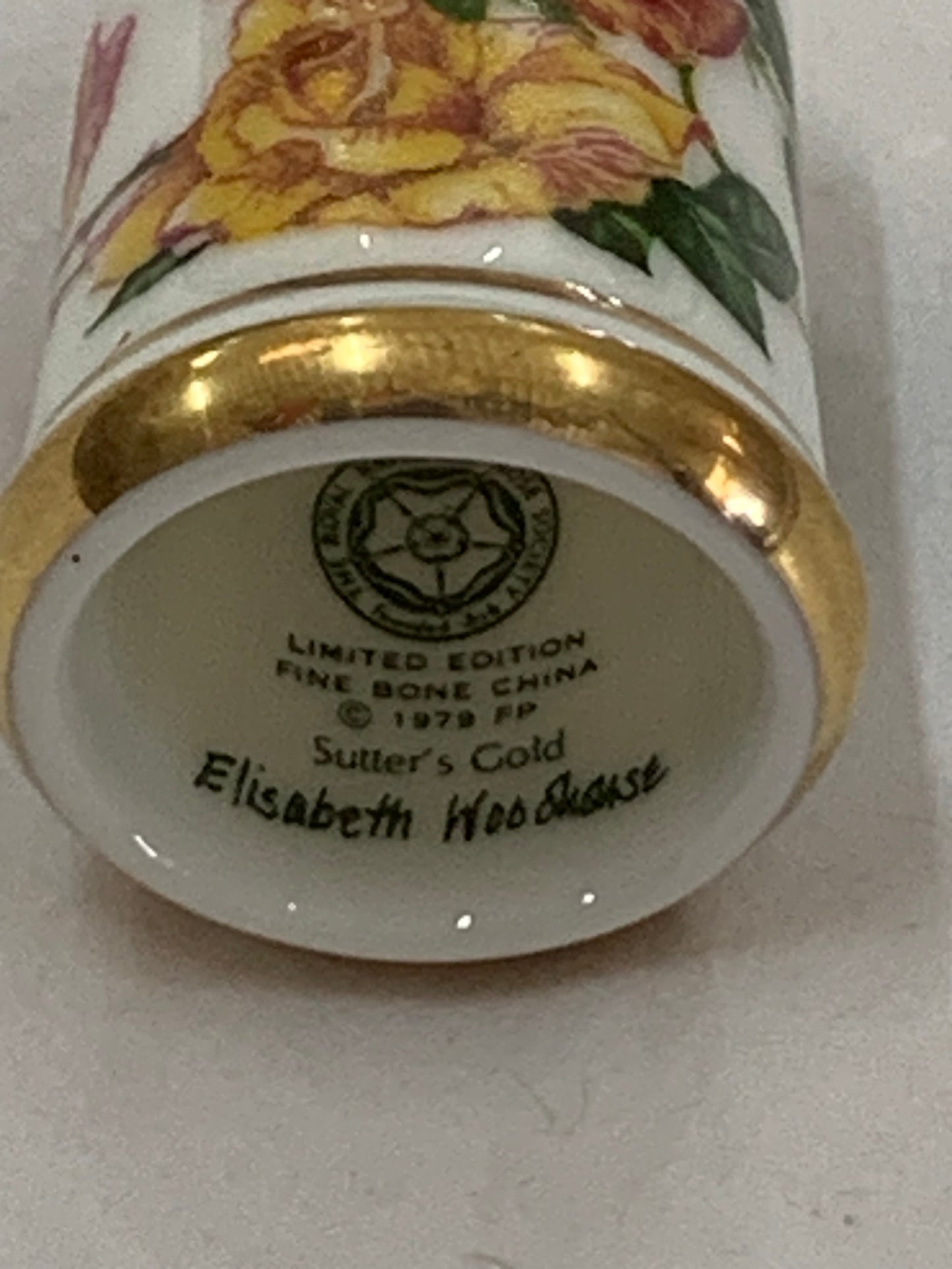 Rare Complete Set Franklin Mint Thimbles with Wall Display Rack