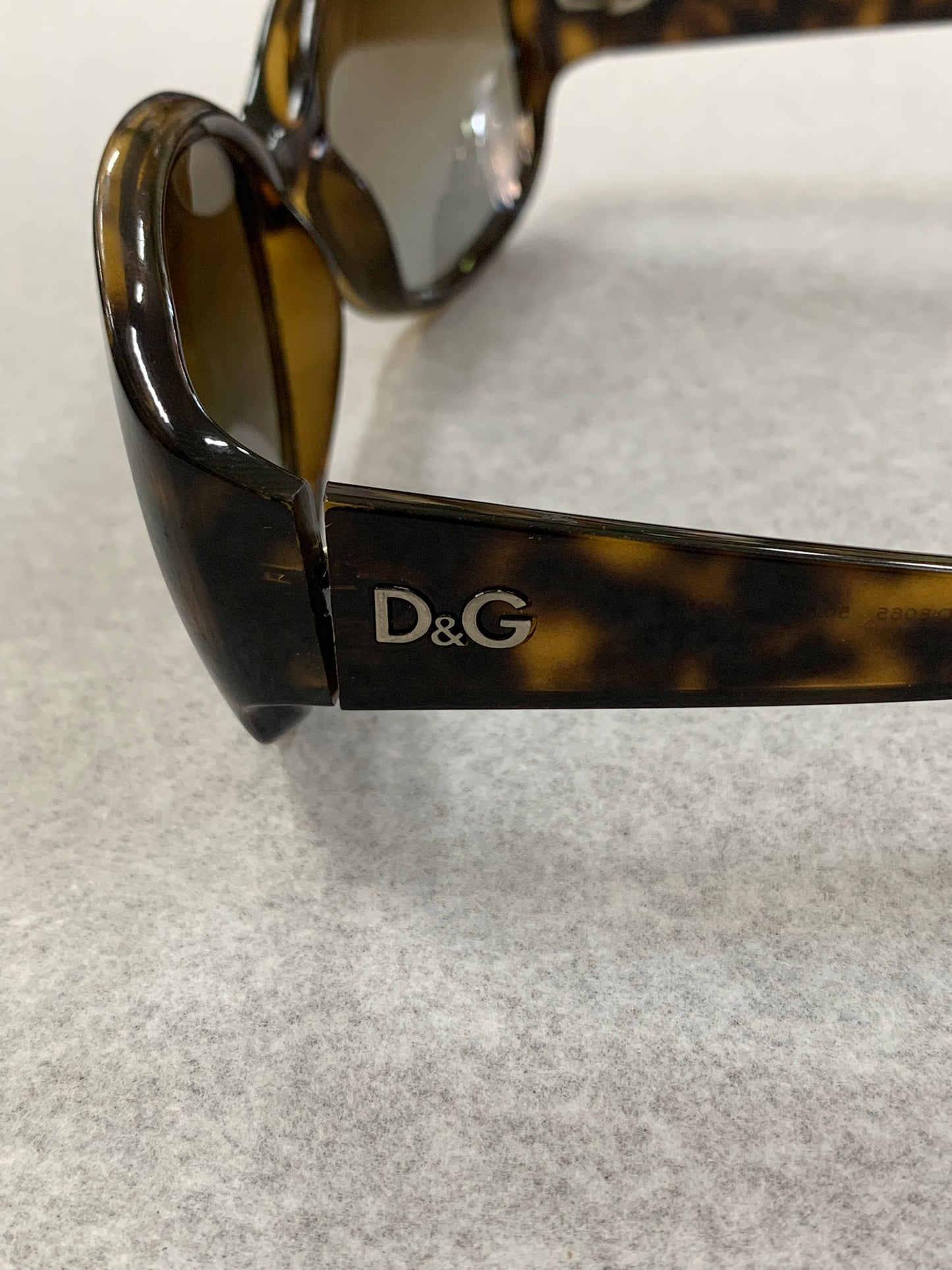 Dolce & Gabbana (D&G) Sunglasses in tortoiseshell with polarized brown lenses