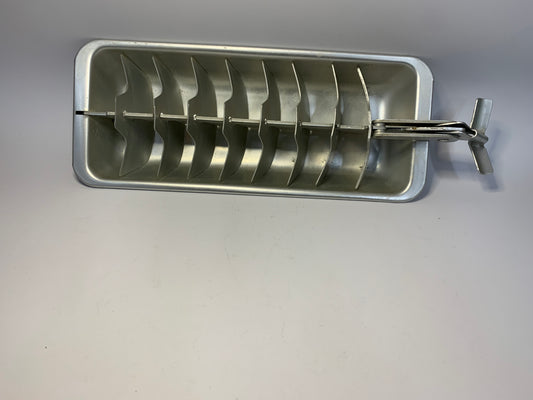 Vintage Aluminum Ice Cube Tray with Lever Release - Australian Patent 216,507