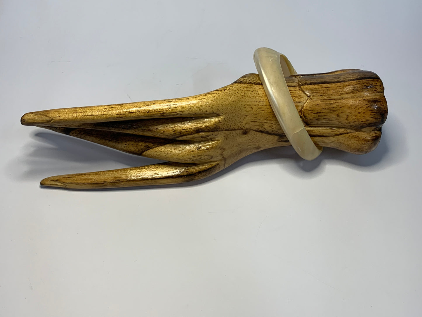Rare Vintage Shell Bangle