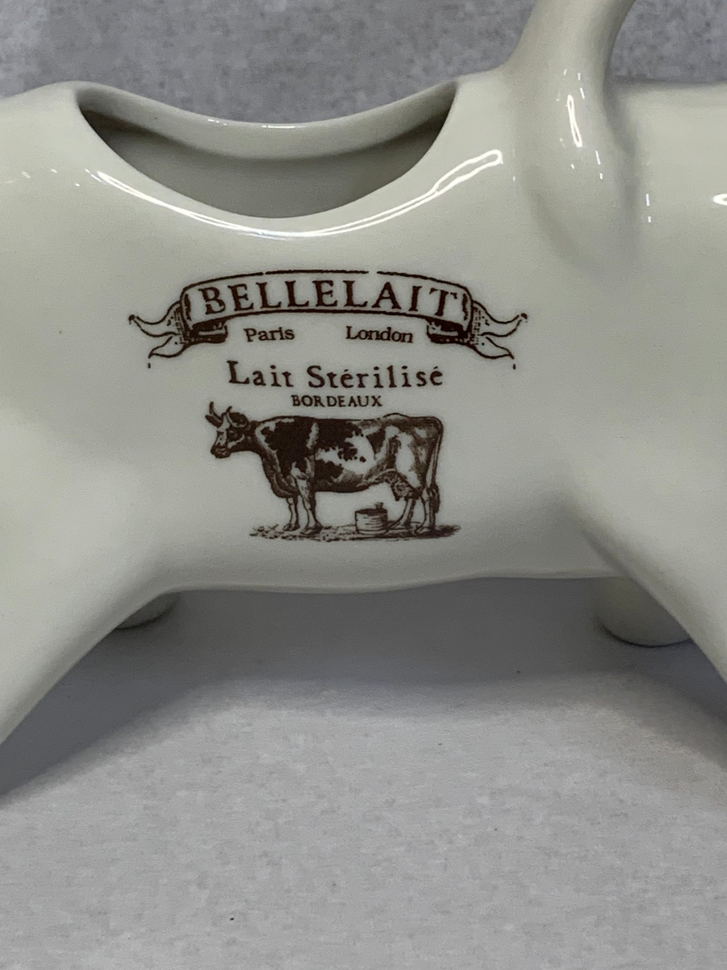 Cow creamer