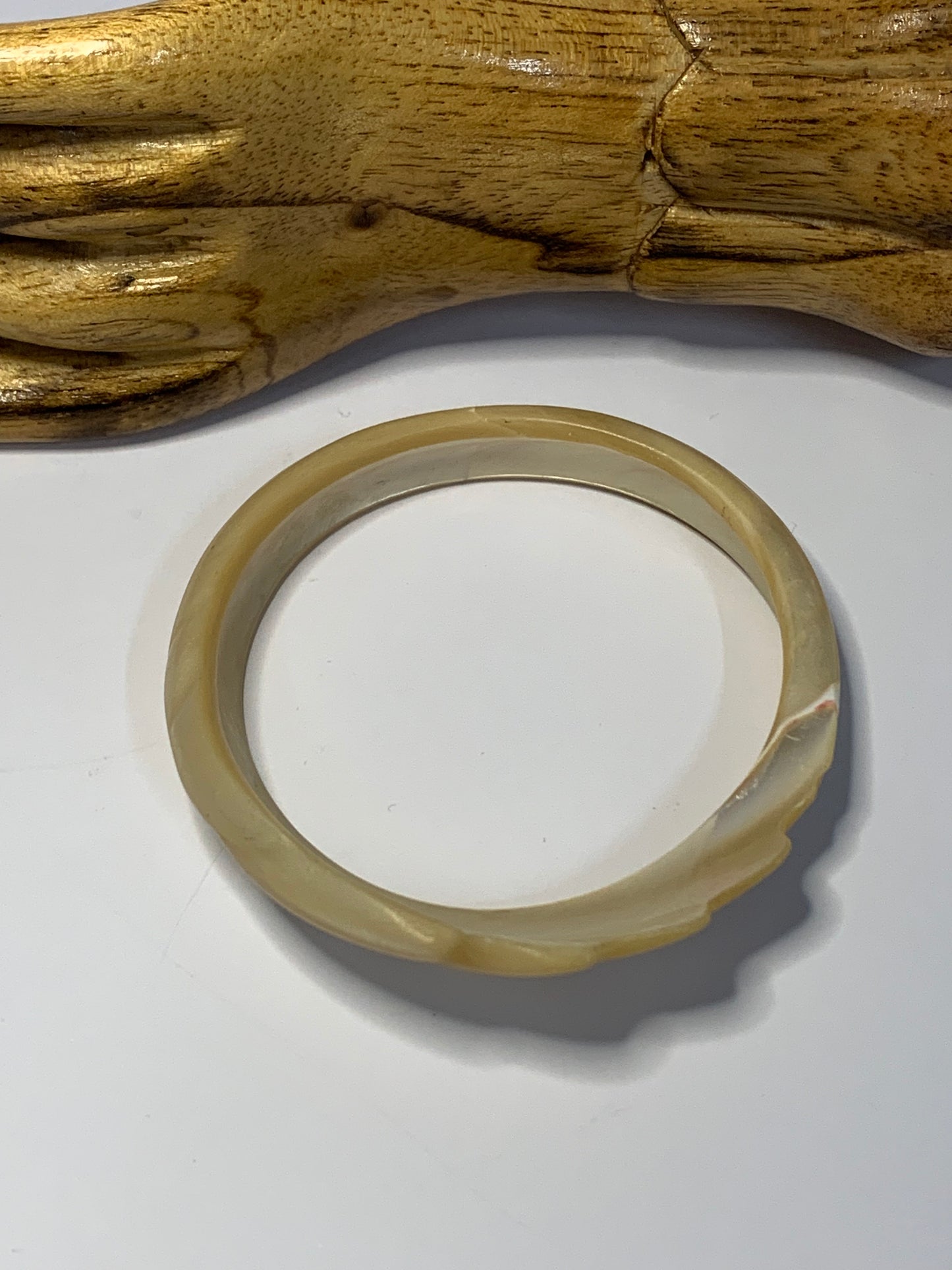 Rare Vintage Shell Bangle