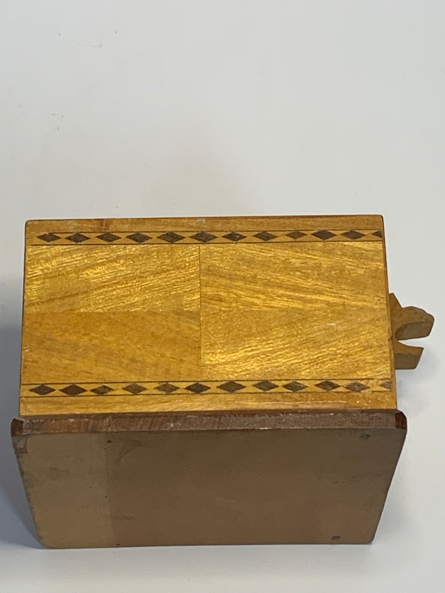 Vintage Spring Loaded Wooden Cigarette Dispenser with Scottie Dog design