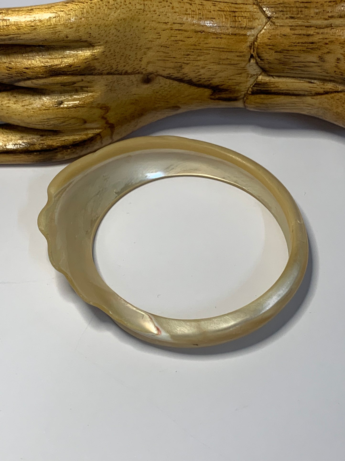 Rare Vintage Shell Bangle