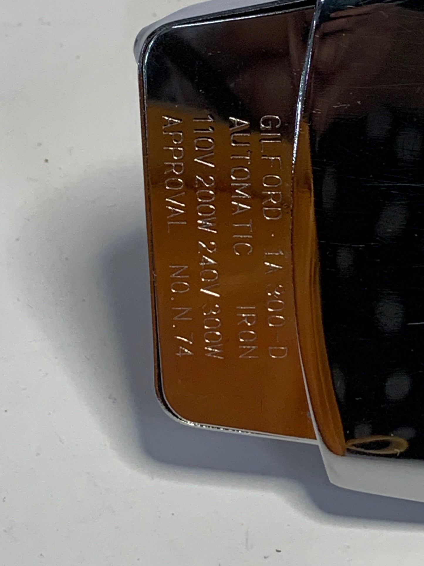 Vintage Gilford Automatic Compact Travel Iron TA300D with Case - 1960s/70s