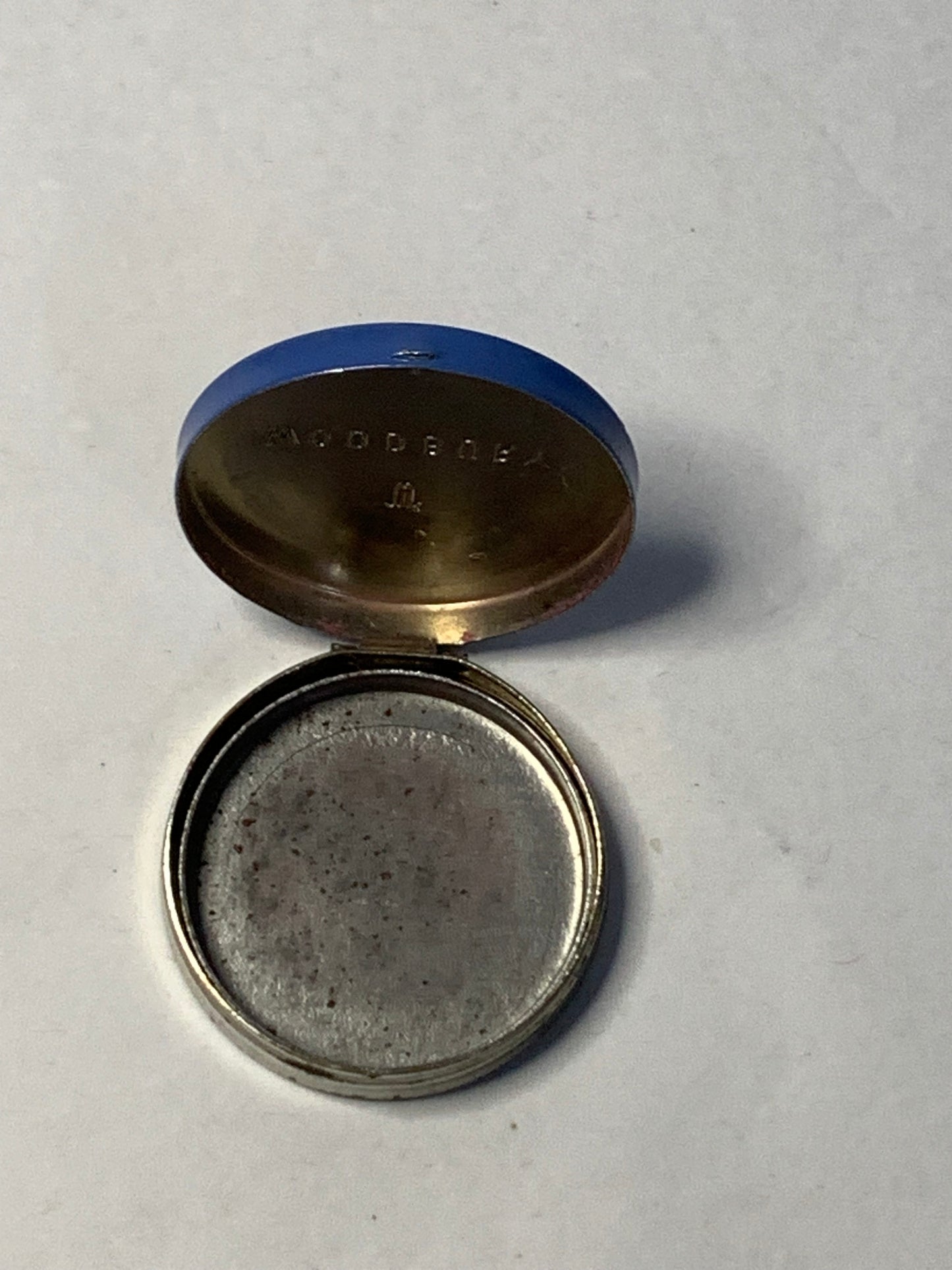 Vintage Canadian Woodbury Rouge/Powder tin