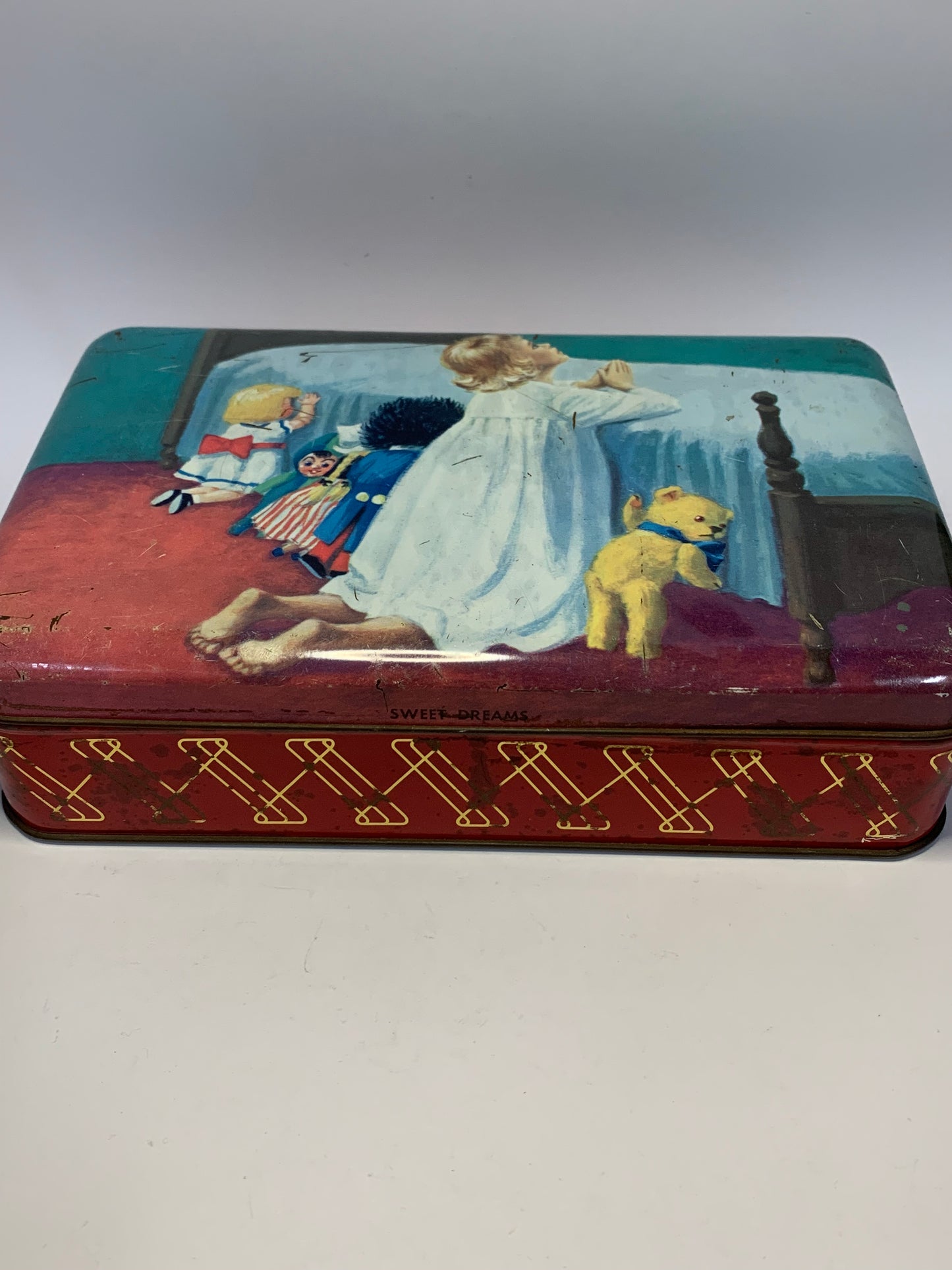 Vintage “Sweet Dreams” Biscuit Tin by A.W. Allen Ltd, Melbourne
