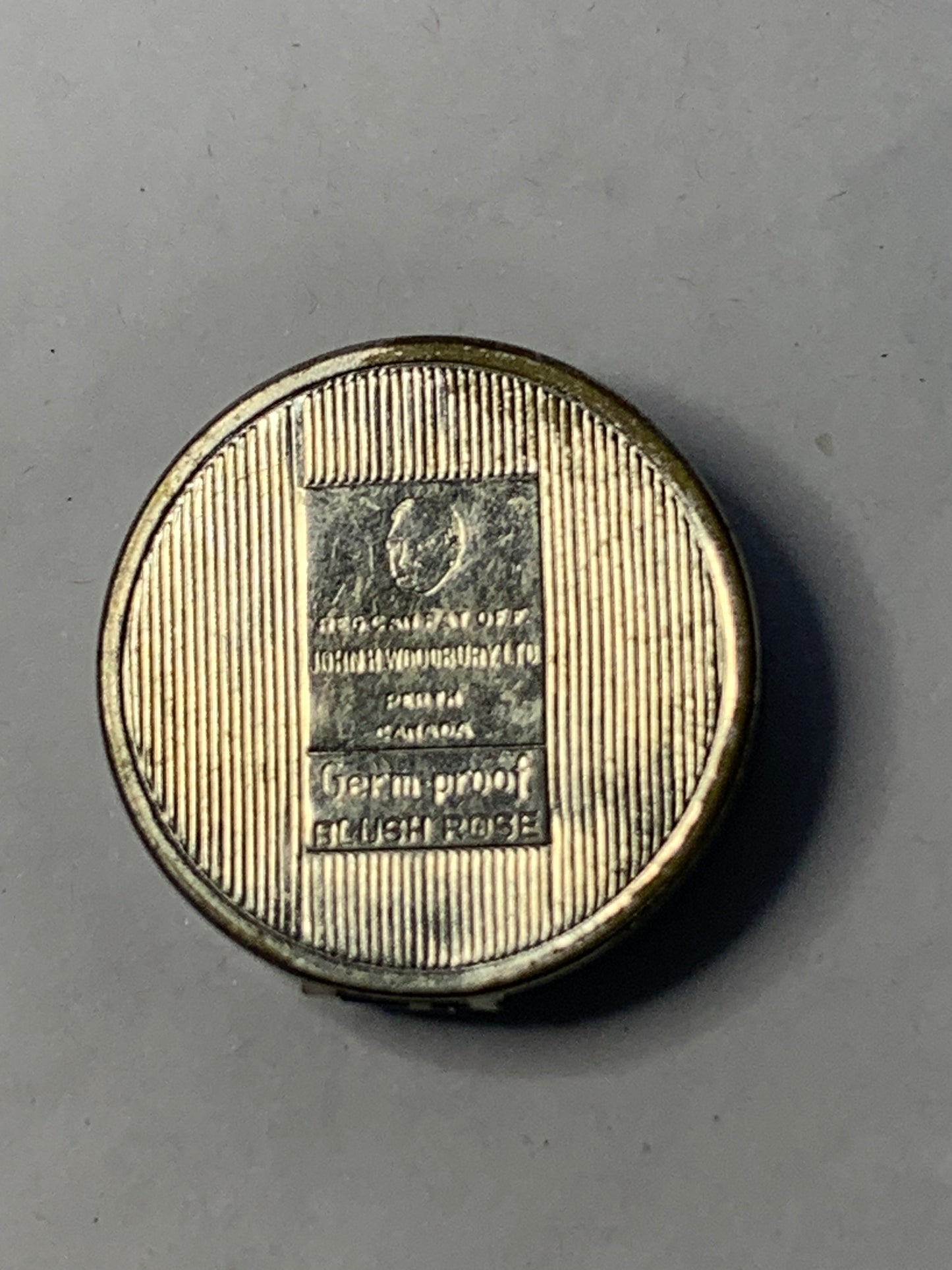 Vintage Canadian Woodbury Rouge/Powder tin