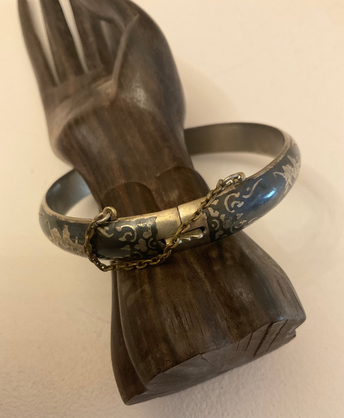 Vintage Siam Sterling Silver Bangle Bracelet featuring intricate niello work with silver overlay