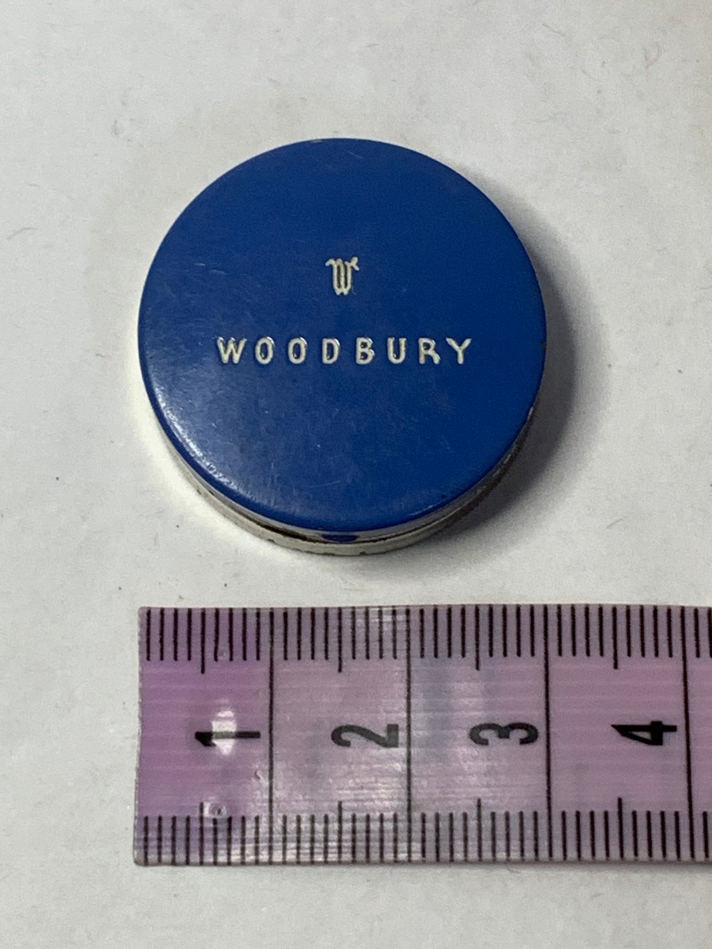 Vintage Canadian Woodbury Rouge/Powder tin