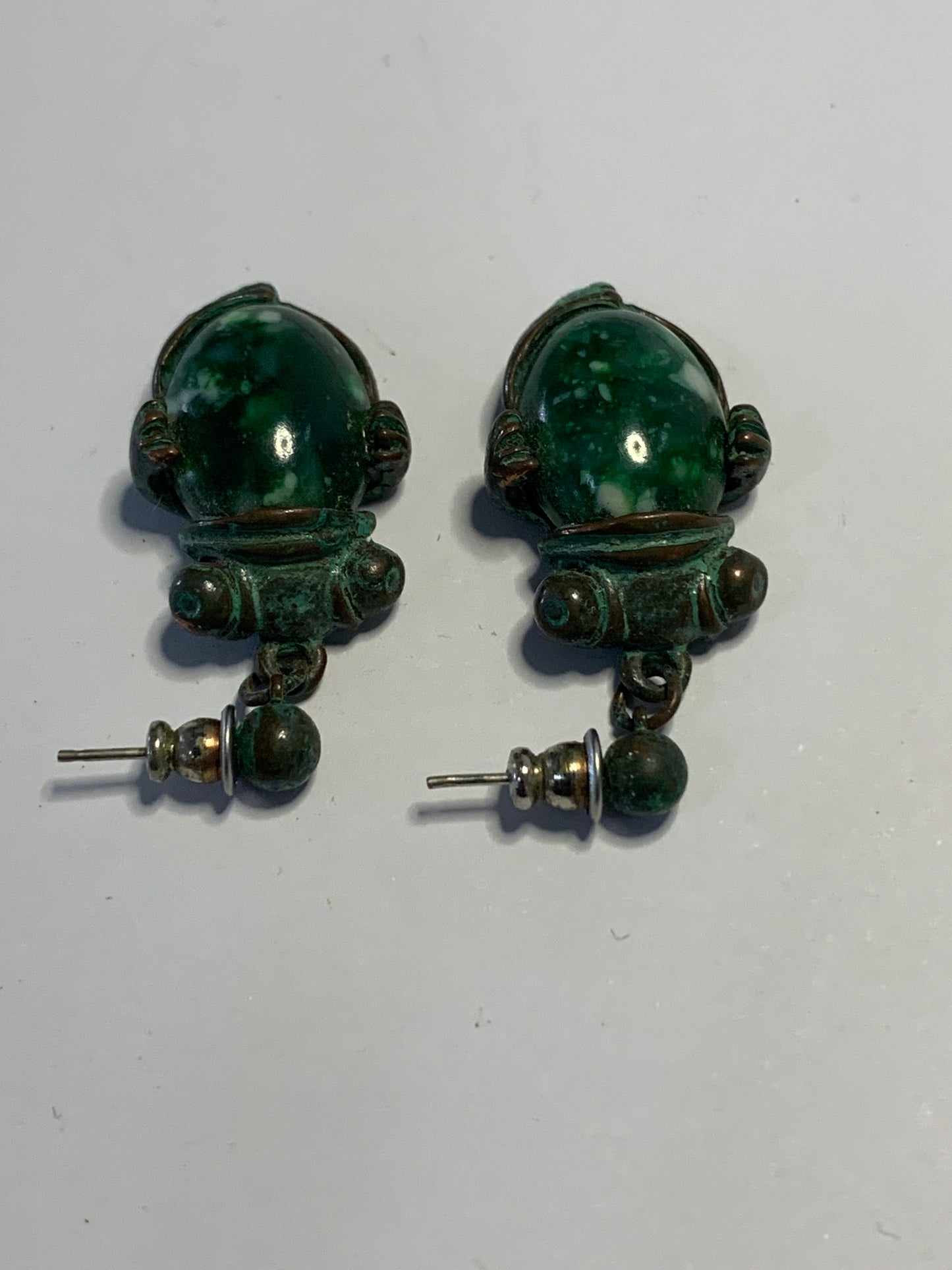 Vintage Mexican green onyx frog stud earrings