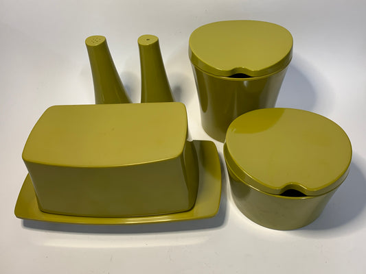 Vintage Australian Melmac Bessemer melamine set in Avocado Green