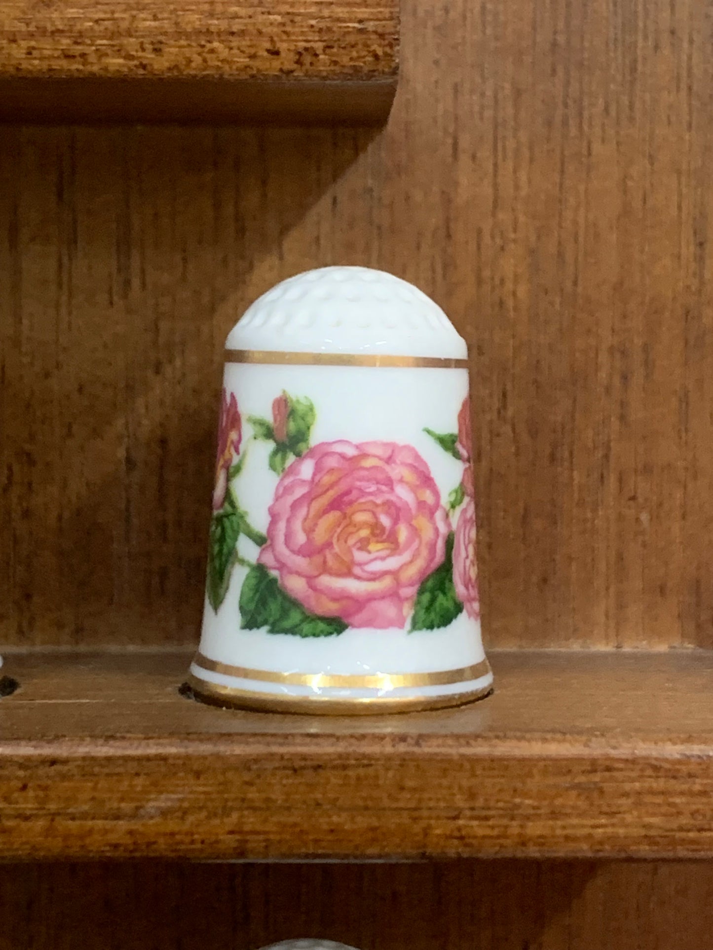 Rare Complete Set Franklin Mint Thimbles with Wall Display Rack