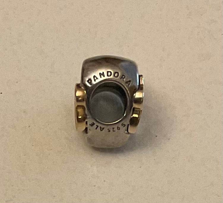 Pandora x Disney Minnie Mouse Heart Charm