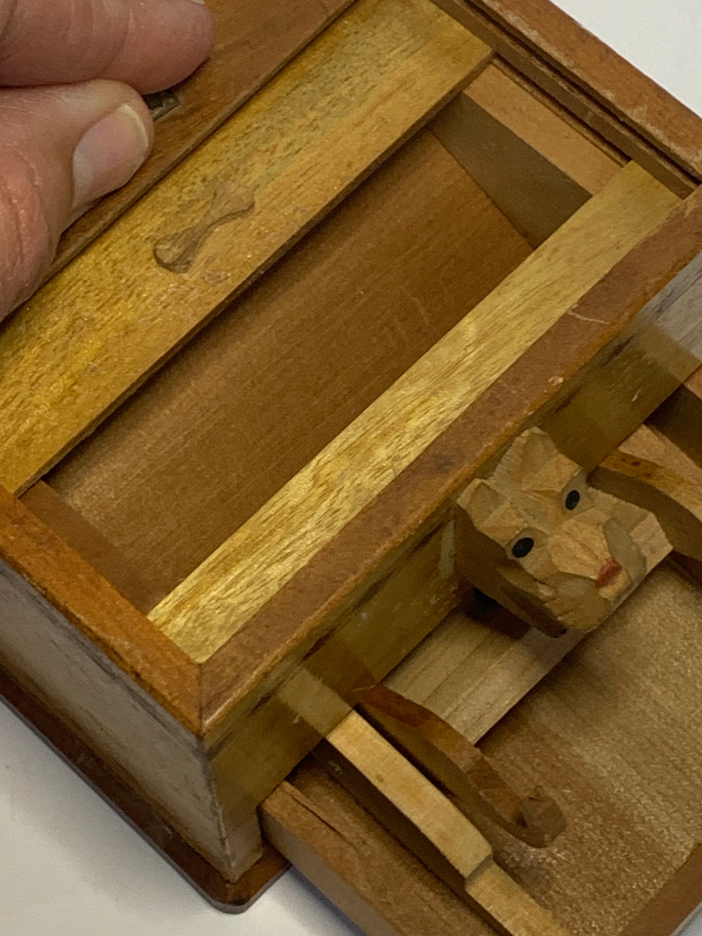 Vintage Spring Loaded Wooden Cigarette Dispenser with Scottie Dog design