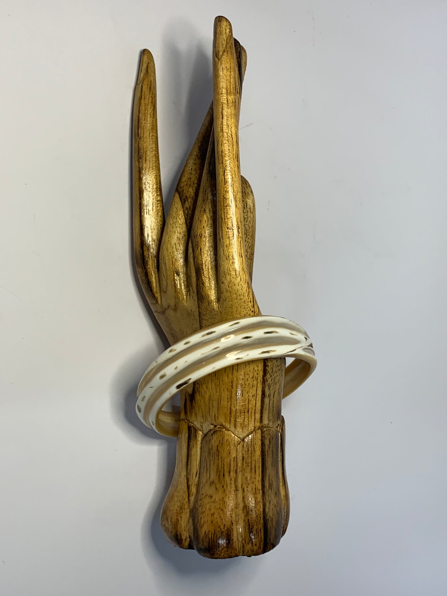 Rare Vintage Shell Bangle