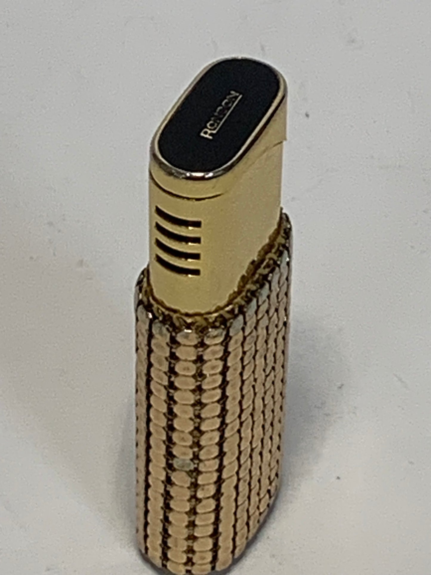 Vintage Ronson Lighter with Glomesh style metal mesh, made in Japan