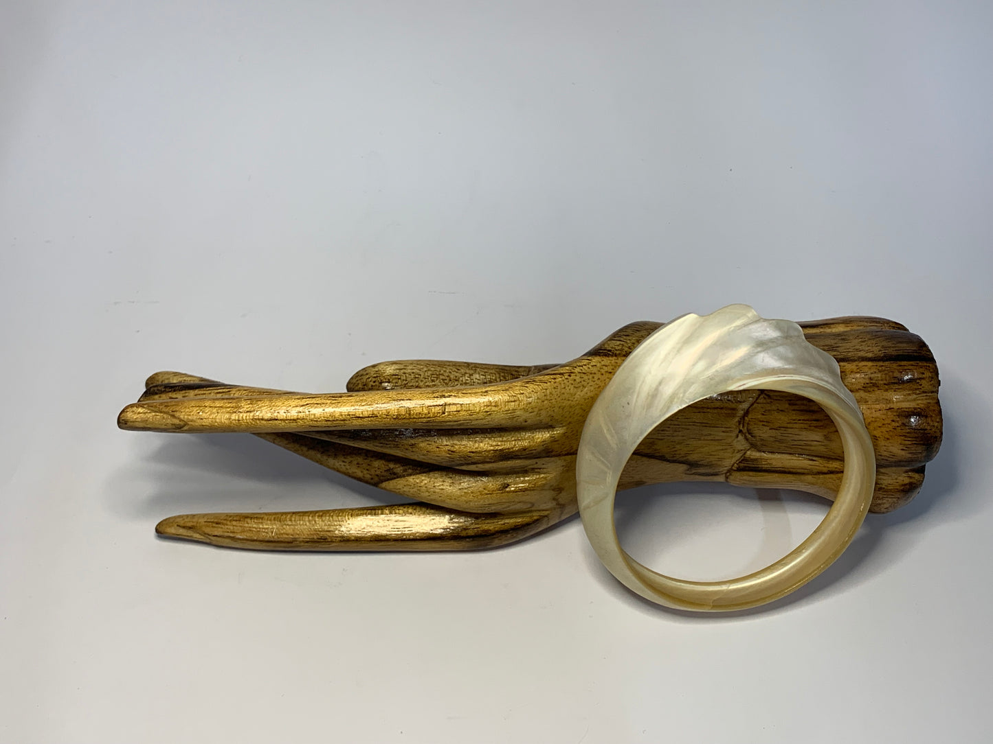 Rare Vintage Shell Bangle