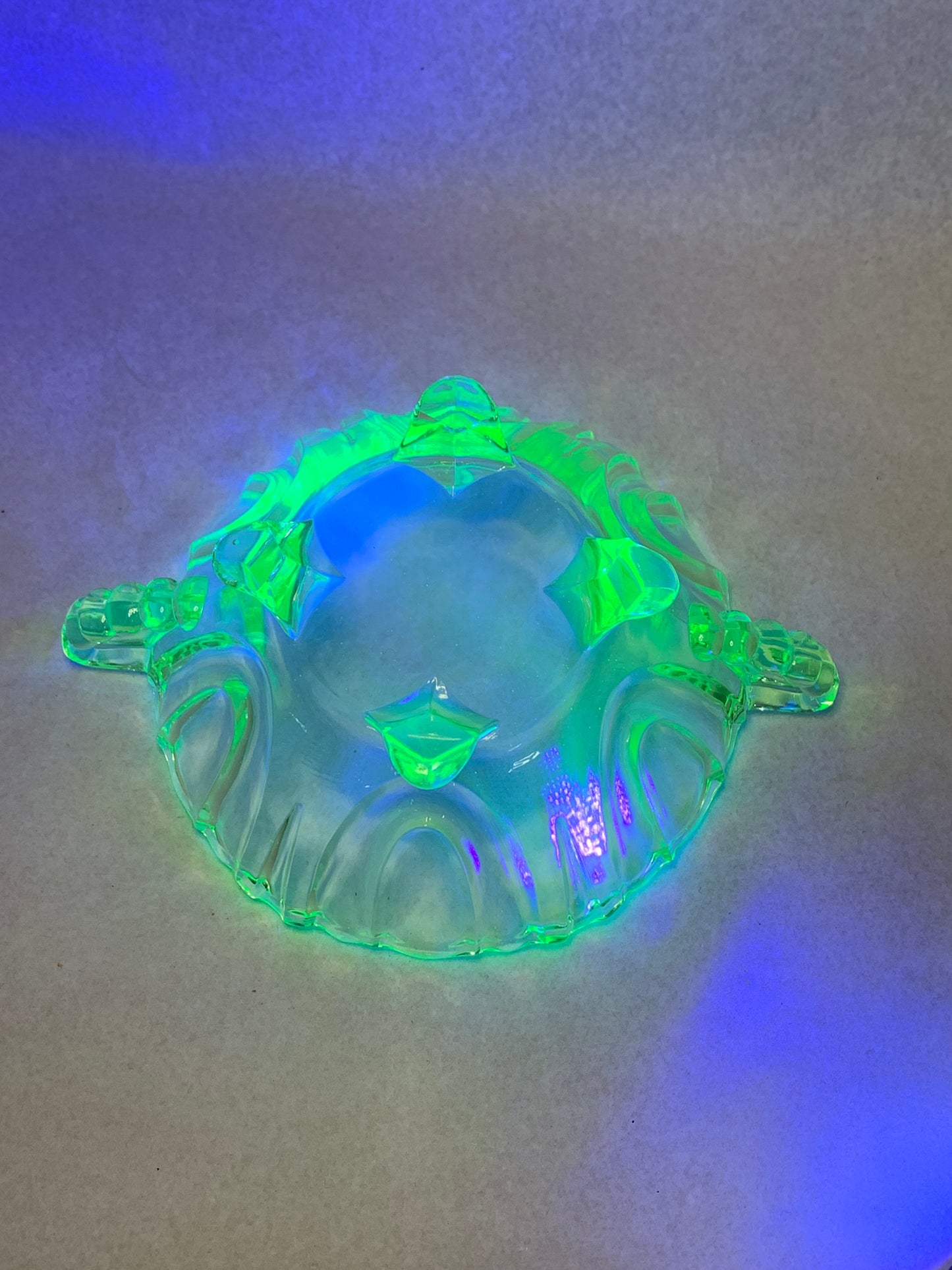 Vintage Uranium Vaseline Green Glass Handled Sugar Bowl— Glows Bright Green Under UV