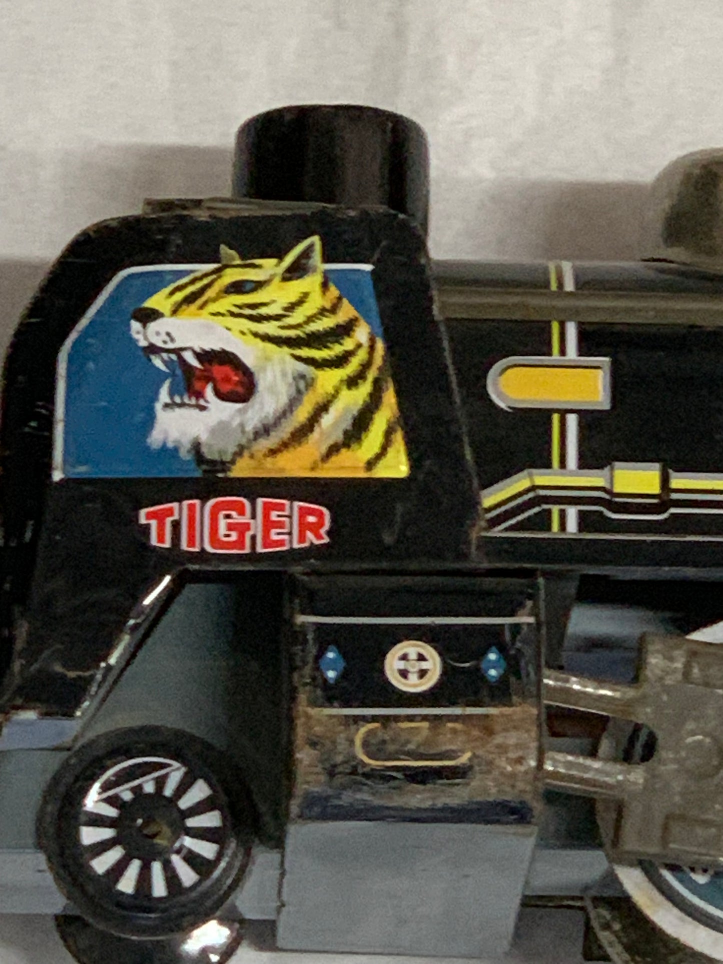 Vintage 1950s/60s tinplate friction-drive “Tiger Train” locomotive #7630, made in Japan