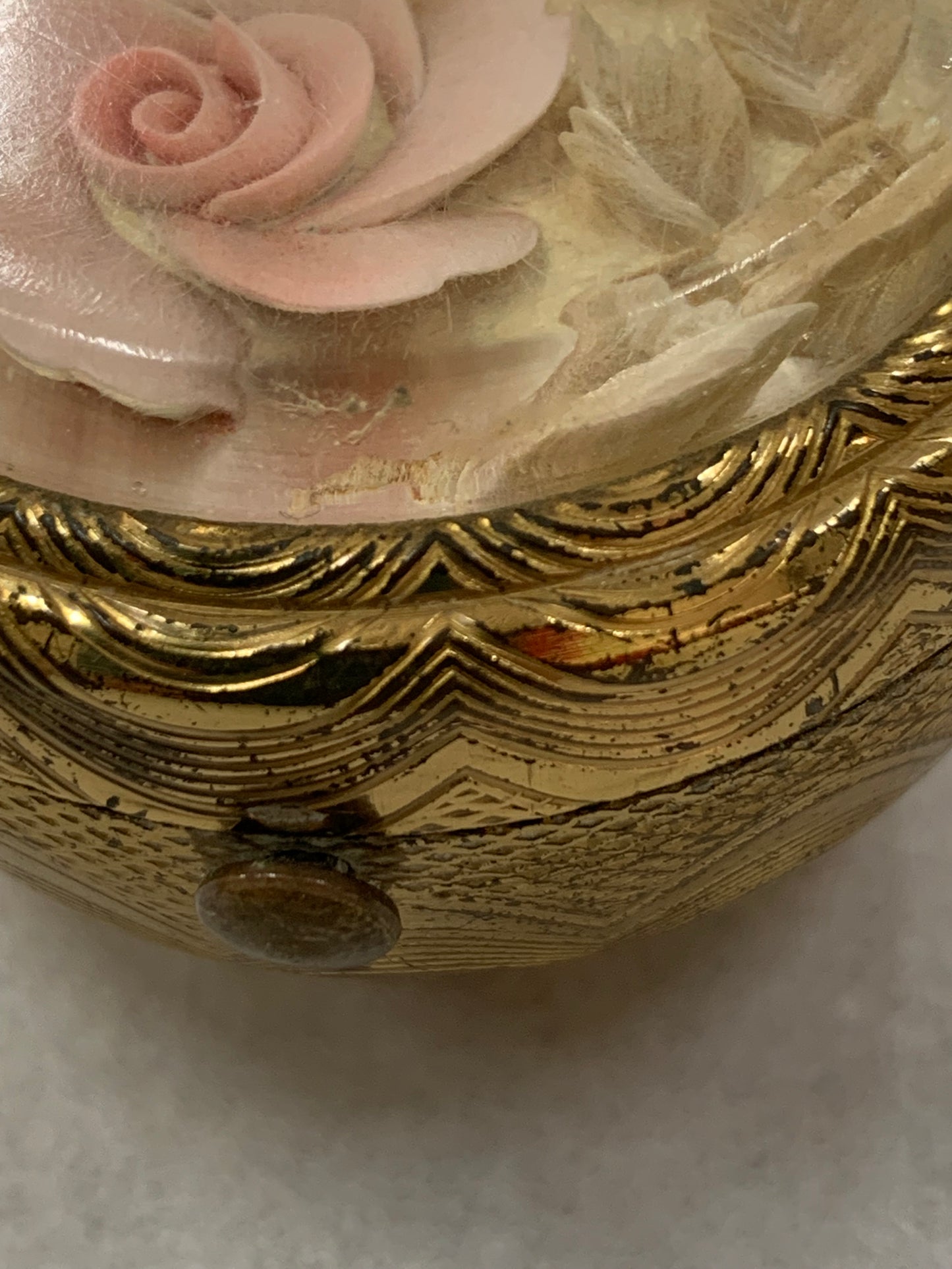 Vintage Kigu “Bouquet” Powder Compact- made in England