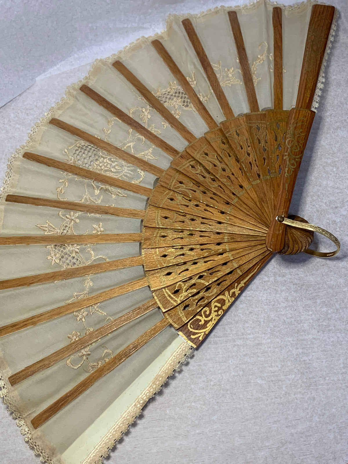 Vintage Hong Kong Carved Wood & Embroidered Lace Folding Fan