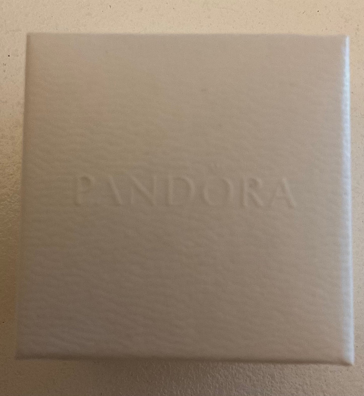 Pandora x Disney Minnie Mouse Heart Charm